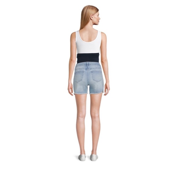 NWT Maternity Destructed Denim Shorts size: L (12-14) - Picture 3 of 6